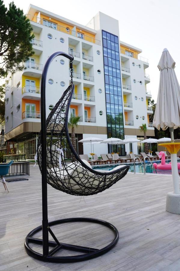 Hotel Monaco & Garden Golem  Zewnętrze zdjęcie