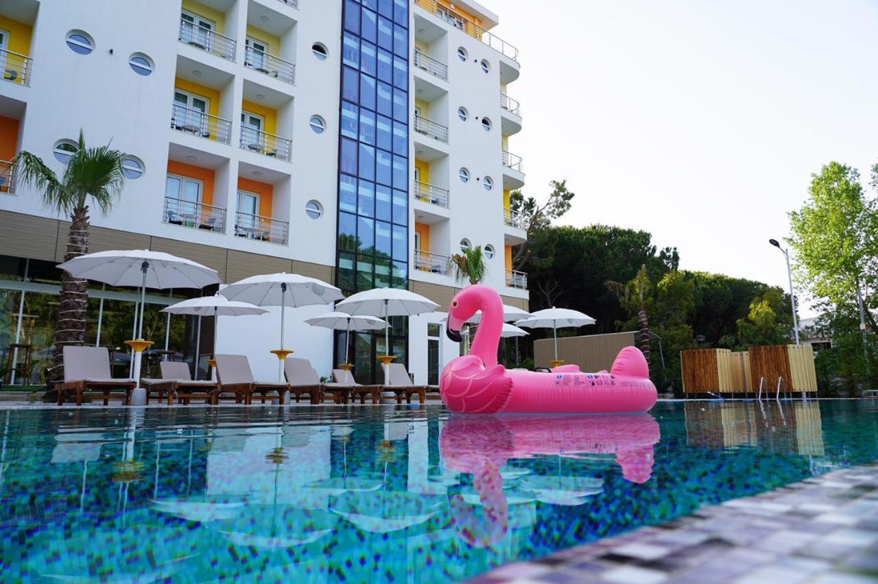Hotel Monaco & Garden Golem  Zewnętrze zdjęcie