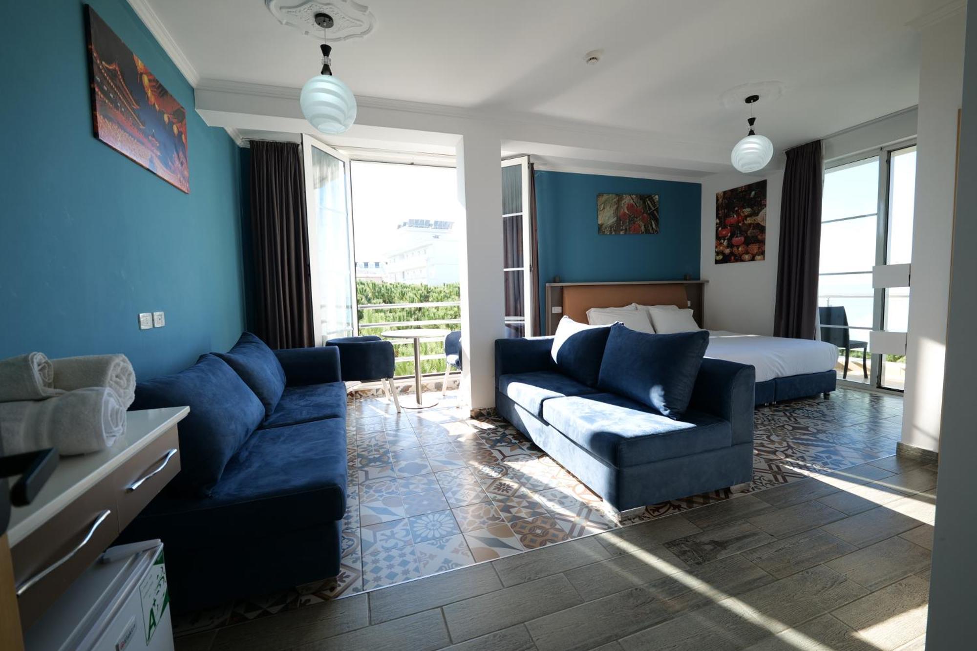 Hotel Monaco & Garden Golem  Zewnętrze zdjęcie